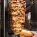 Churrasco Grego: Tradição de Rua e Sabor Único