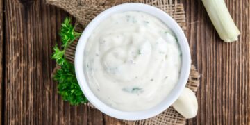 Receita Fácil de Molho de Alho para Churrasco