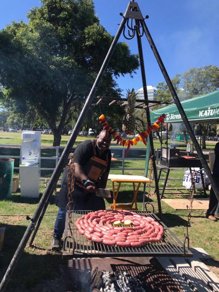 Luciano Pericão no Expo Churrasco Assando Linguiça